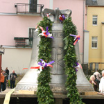 Die zweitkleinste Glocke Die zweitkleinste Glocke